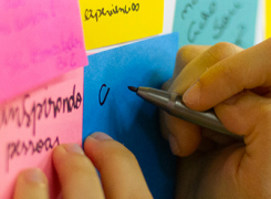 Online Community Research for Identifying B2B Customer Needs and Decision-Making in Corporate Gifting
